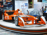 【CEATEC 15】トミーカイラZZ、モデルS、フォーミュラE…各種EVが会場を彩る［写真蔵］ 画像