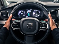ボルボ、自動運転モードの切替を管理するドライバーインターフェースを発表 画像