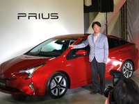 【トヨタ プリウス 新型】開発責任者、基本性能を「もっと、もっとと底上げした」 画像