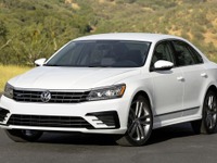 VW パサート、北米仕様に初の「Rライン」…スポーツ性を強調 画像