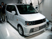 【日産 オッティ 新型発売】軽では初めて、ライダー 設定 画像