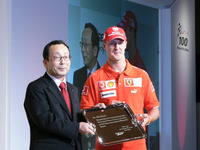 ブリヂストンF1ミーティング…シューマッハ、心より感謝 画像