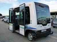 【ITS世界会議15】欧州で進む公共自動EV、ボルドーの会場内でも実験 画像