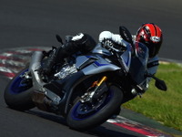 【ヤマハ YZF-R1M 試乗】サーキットビギナーでも臆することなし…青木タカオ 画像