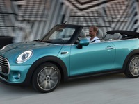 【東京モーターショー15】MINI コンバーチブル 新型、初公開…スライドルーフを新採用 画像