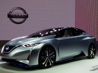 【東京モーターショー15】オートパイロットで行く? ステアリングで攻める?…日産 IDS コンセプト 画像