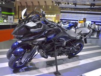 【東京モーターショー15】ヤマハ、850ccの3輪発売か!?　旋回力に絶対の自信 画像