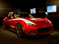 【東京モーターショー15】マツダ ロードスター グローバルMX-5カップ仕様［詳細画像］ 画像