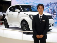 【東京モーターショー15】スズキ イグニス、石渡チーフエンジニア「デザインは過去のいいとこ取り」 画像