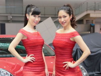 【東京モーターショー15】コンパニオン…アルファロメオ 画像