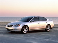 日産、販売方針を発表---2002年、ついにあのクルマが登場へ 画像
