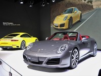【東京モーターショー15】ポルシェ 911 カレラ4…学校の送り迎えから鈴鹿のタイムアタックまで 画像
