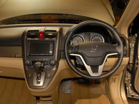 【ホンダ CR-V 新型発表】メタル調パーツで骨格と質感を 画像