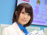 【東京モーターショー15】コンパニオン…自動車標板協議会 画像
