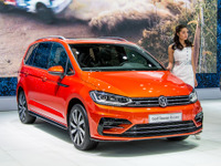 【東京モーターショー15】ドッグフレンドリー度もアップ!? VW ゴルフトゥーラン 新型 画像