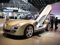 【パリモーターショー06】総括写真蔵…ルノー アルティカ 画像