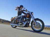 ハーレーが脱高齢化、ターゲットをベテランからヤングアダルトへ 画像