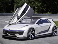 【ロサンゼルスモーターショー15】VW ゴルフ に「GTEスポーツ」…400馬力のPHVを北米初公開 画像