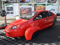 【ロサンゼルスモーターショー15】二人乗りの三輪自動車「エリオ」、最終プロトタイプ発表 画像