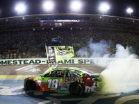 【NASCAR】トヨタから初の最高峰シリーズ王者が誕生…カイル・ブッシュ初戴冠 画像