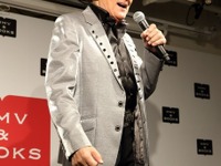 アニソン界の大王、ささきいさおが渋谷に降臨 画像