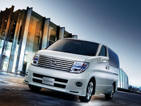 愛車が 地デジTV 付きになる…日産 エルグランド 特別仕様 画像