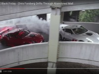 1000馬力の日産 フェアレディZ、廃墟でダブルドリフト［動画］ 画像