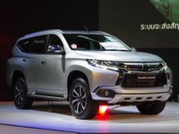 【タイ国際モーターエキスポ15】三菱 パジェロスポーツ 新型…上級デザインに本格クロカンの走り［詳細画像］ 画像