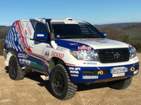 【ダカール16】トヨタ車体、社員ドライバーを初起用 画像