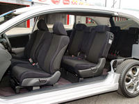 【インプレ'06】松下宏 ホンダ『ストリーム』　なかなか実用的 画像