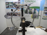 【エコプロダクツ15】自転車の車輪を利用した水力発電、福井県の山間部で活躍 画像