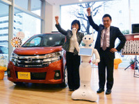 日産、レディー・ファーストショップでPepperによる接客開始…ノリツッコミの応対も 画像