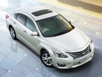 日産 ティアナ、自動ブレーキを全グレードに標準装備 画像