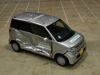 ホンダ ゼスト、衝突試験で運転席・助手席6スター 軽自動車初 画像