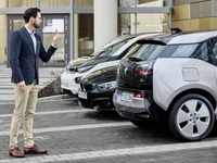 【CES16】BMW、ジェスチャーで自動駐車を可能に 画像