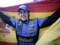 アロンソ、ルノー早期からの離脱ならず 画像