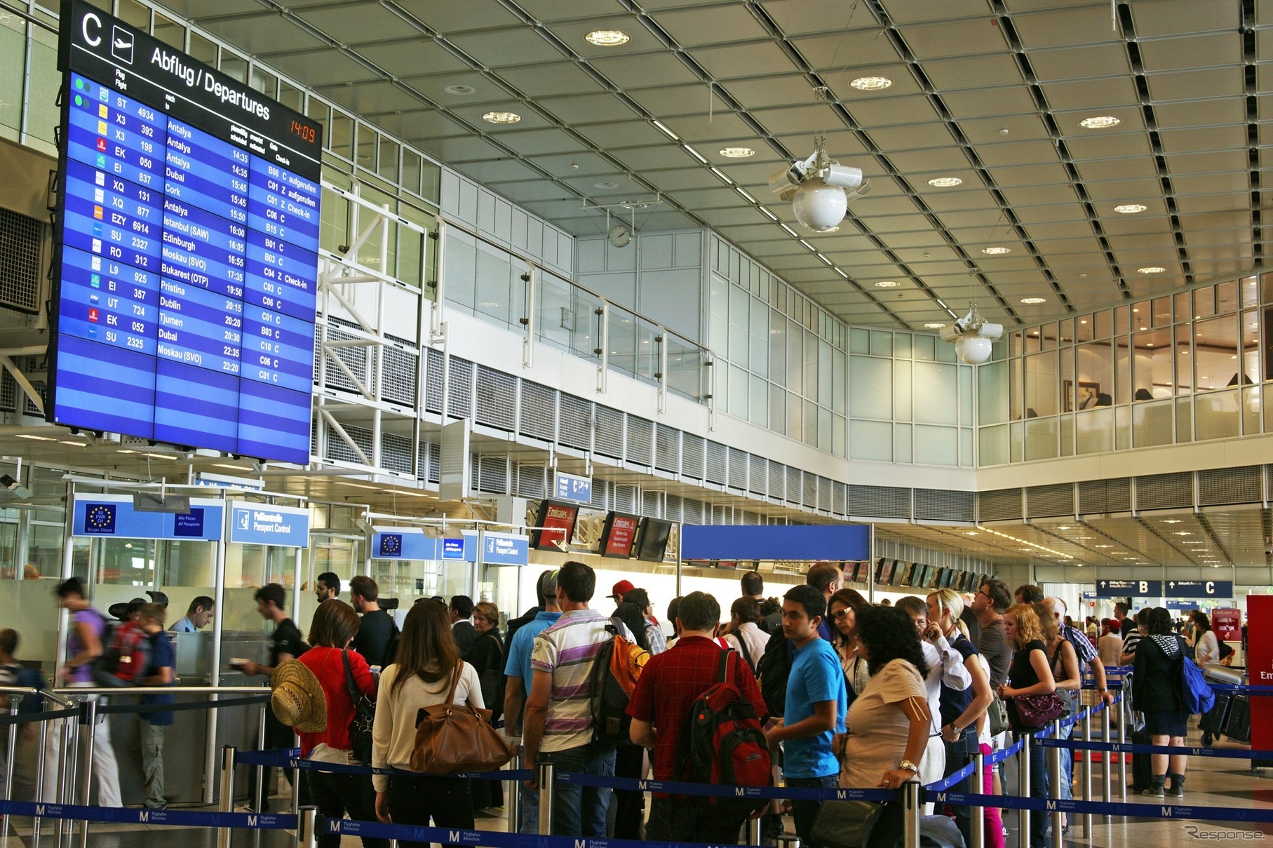 ミュンヘン空港ターミナル1のパスポートコントロール