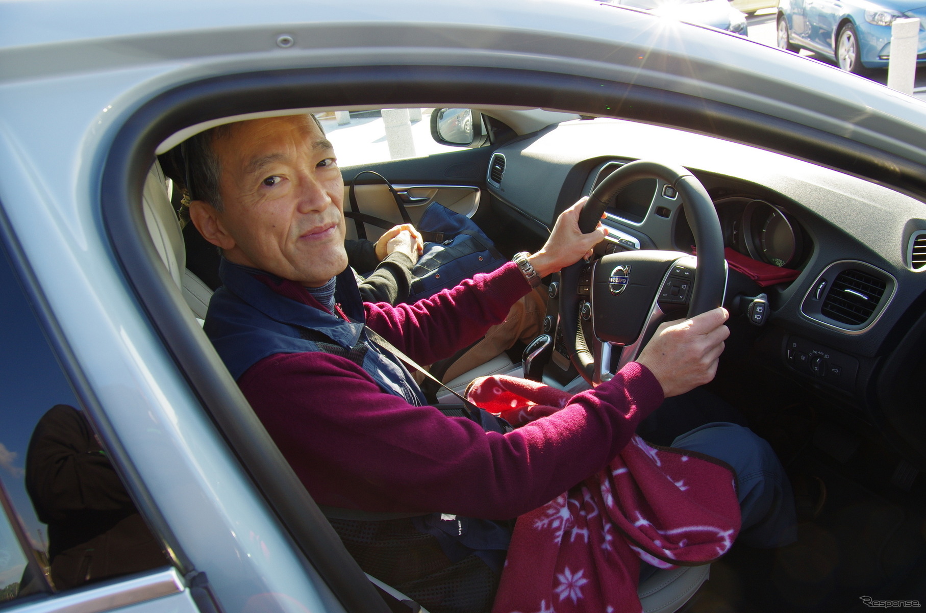 須藤さんは国産ハイブリッドカーからの乗換え。ハイブリッドに劣らない経済性に満足しているという