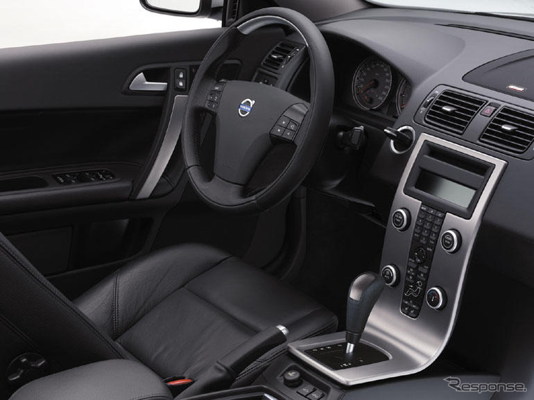 ボルボが新型カブリオレ、C70の受注開始