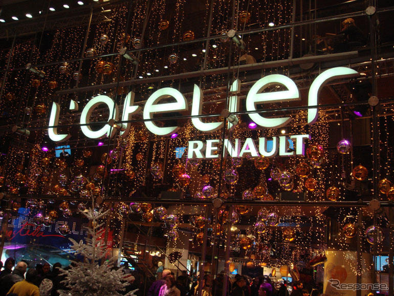 【クリスマス】写真蔵…パリのショールームもクリスマス＆ニューイヤー色