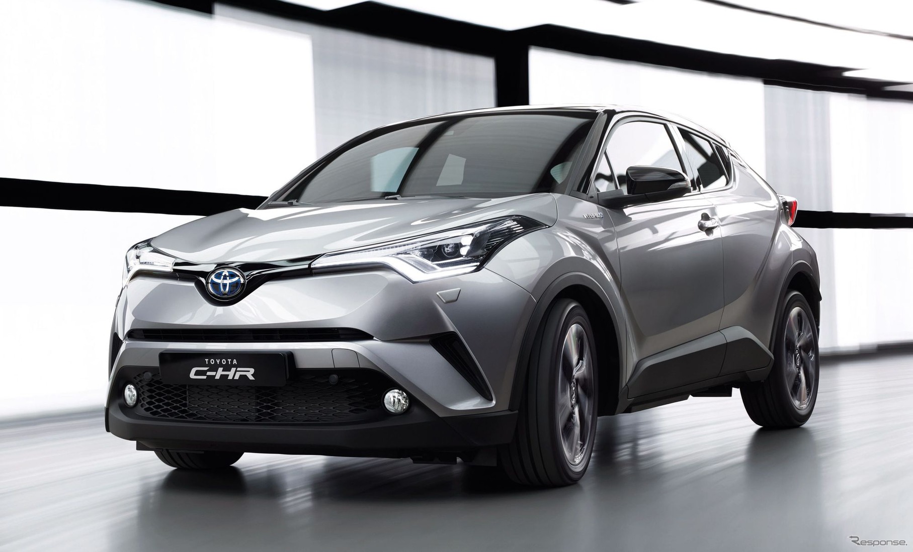 トヨタ C-HR