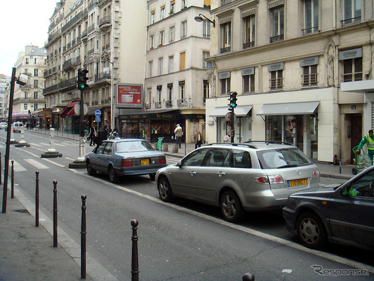 パリの年の瀬---路駐天国