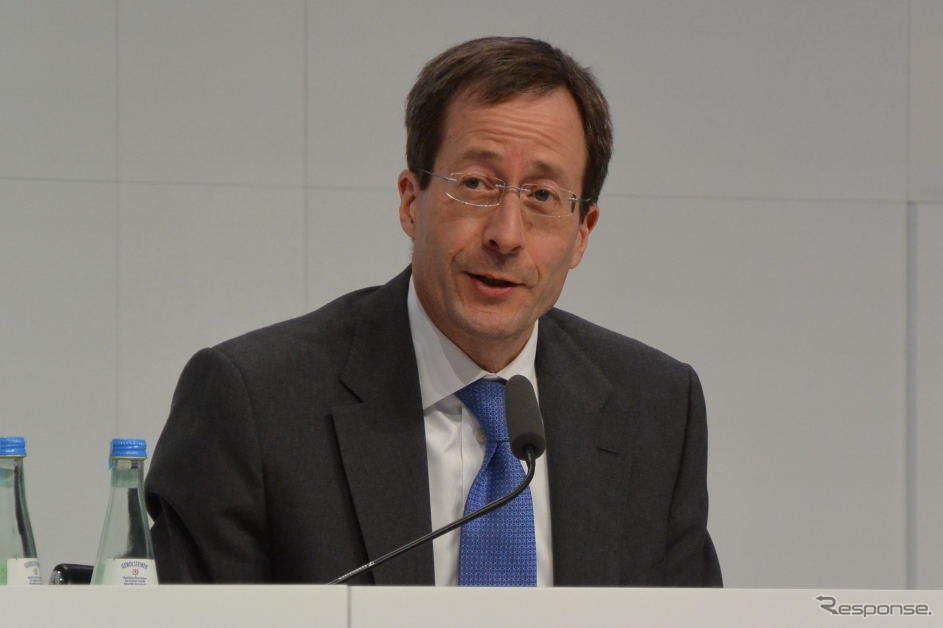 アウディ財務担当役員 アクセル・シュトロートベック四