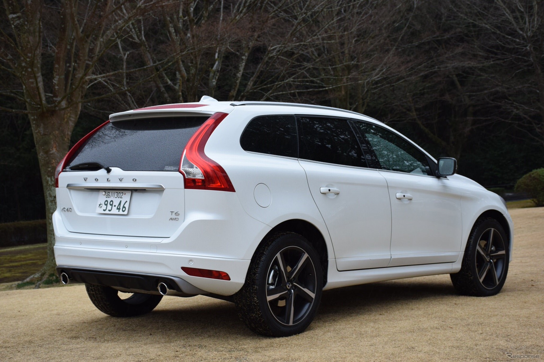 ボルボ XC60 T6 AWD R-デザイン