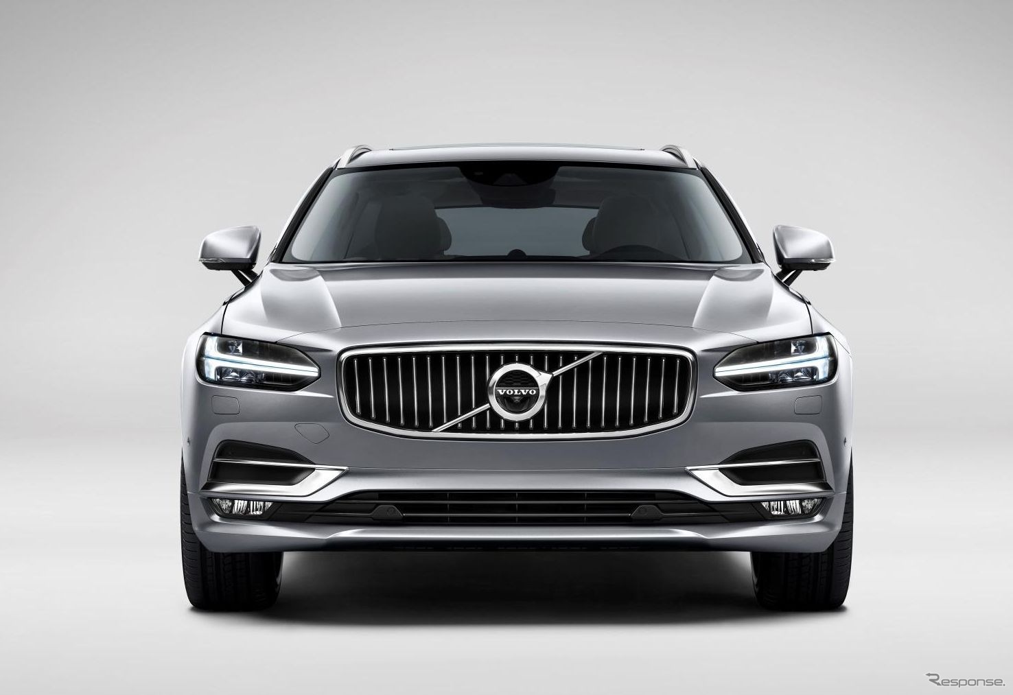 ボルボ V90 新型