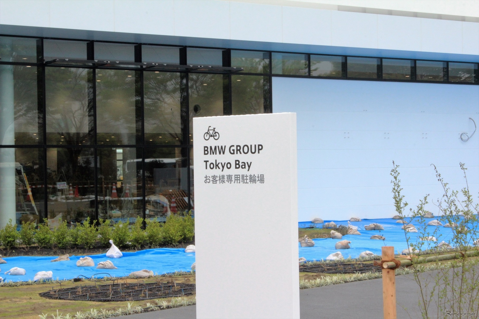 7月のオープンに向け建設中のBMW GROUP Tokyo Bay