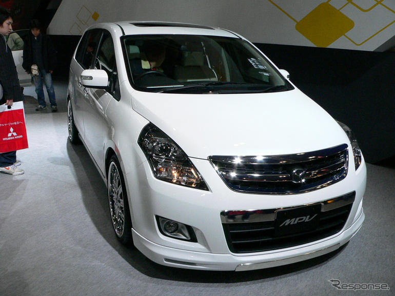 【東京オートサロン07】MPV Bright Stylish は「黒」も大切