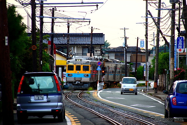 熊本電鉄は送電トラブルのため再び運転を見合わせている。