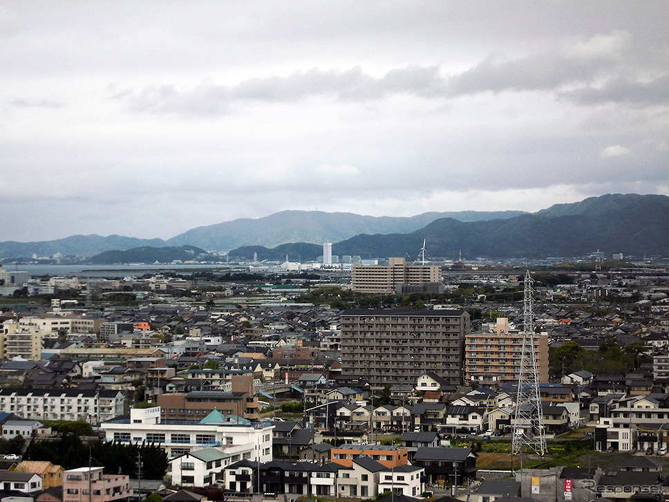 豊橋の市街地から蒲郡方面をみる