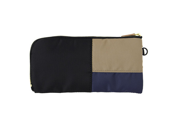 ZIP WALLET WIDE／W20xH11xD1cm／1万9,000円／MARNI